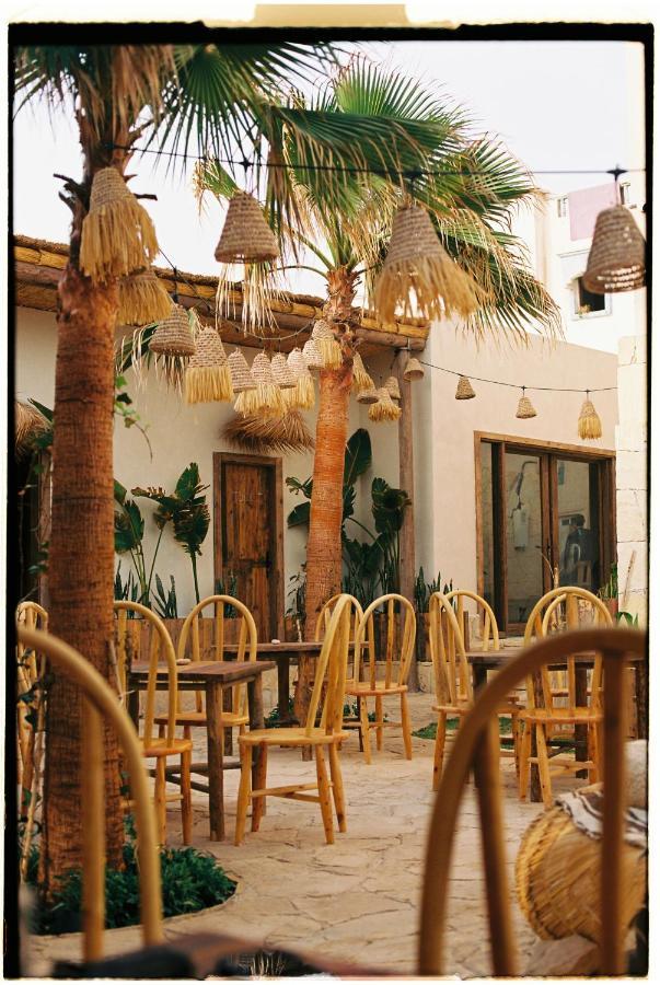 Blue Waves Surf House Hotel Agadir Exterior photo