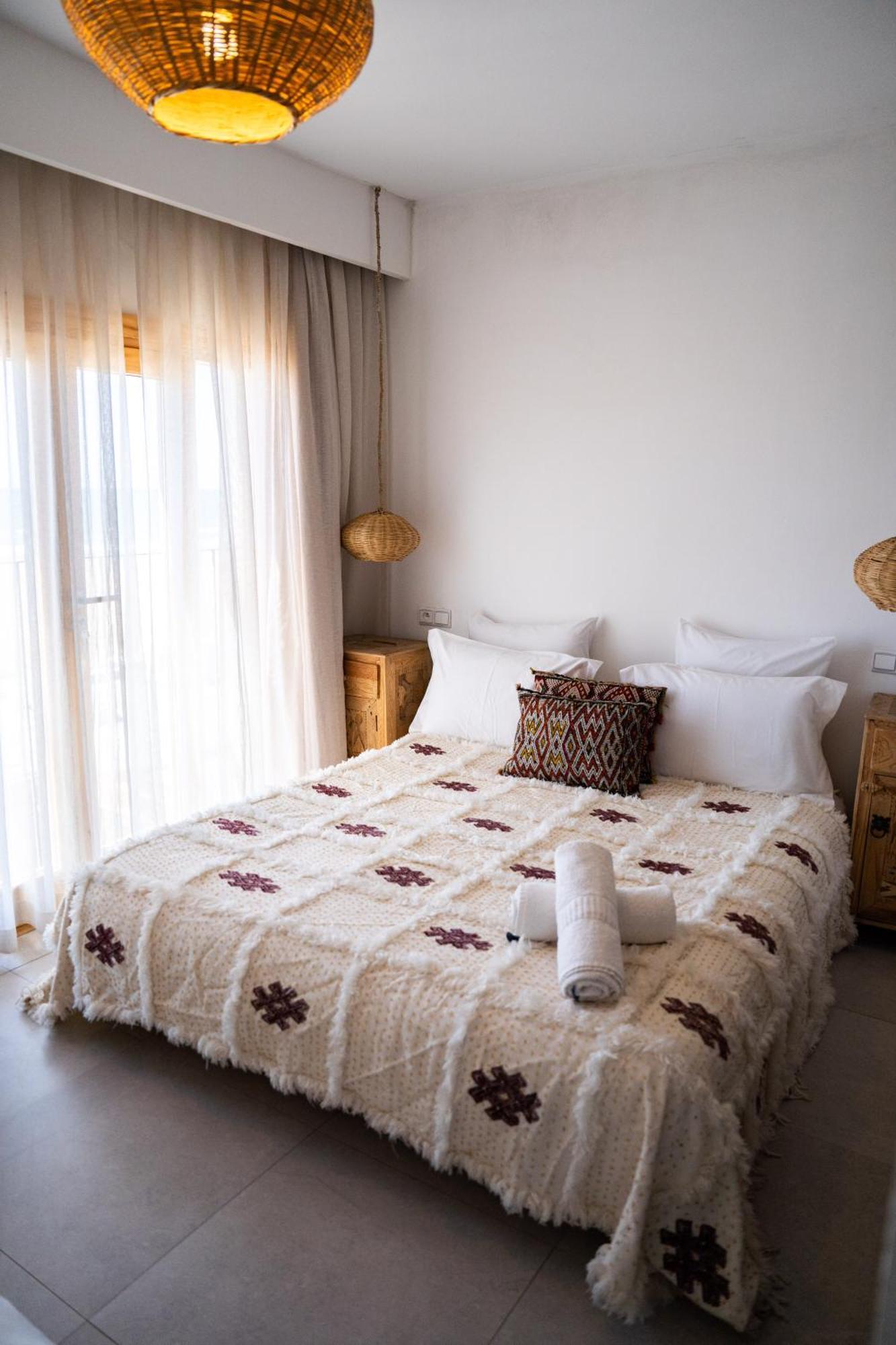 Blue Waves Surf House Hotel Agadir Exterior photo